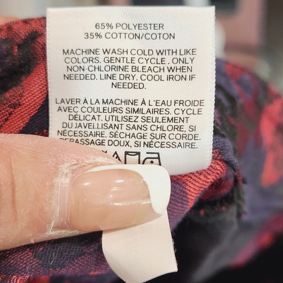 EXPRESS Women's Mini Skirt Red Blue Black Floral Ruffle Hem Zipper Size 2 - Picture 13 of 13